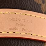 Louis Vuitton Speedy Bandoulière 30 in Monogram Canvas - Image 5