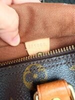 Vintage Louis Vuitton Monogram Speedy 25 - Image 9
