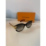 Louis Vuitton Charlotte Sunglasses in Black Acetate with Gold-Tone Hinges - Image 9