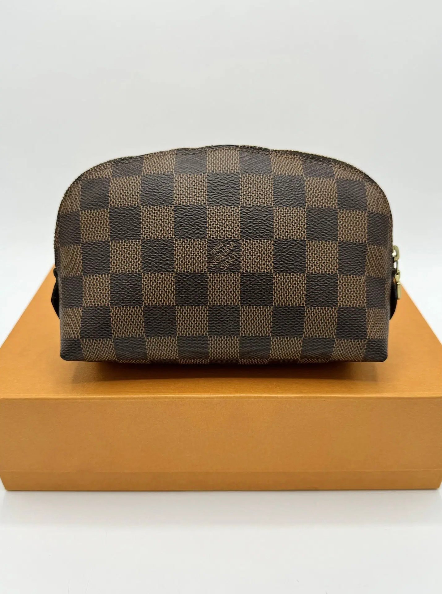 IMG_0014 Louis Vuitton Cosmetic Pouch Damier Ebene PM - Image 1