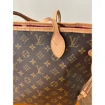Louis Vuitton Neverfull MM - Image 8