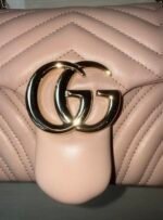 Gucci GG Marmont Medium Matelassé Flap Shoulder Bag - Image 4