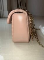 Gucci GG Marmont Medium Matelassé Flap Shoulder Bag - Image 11