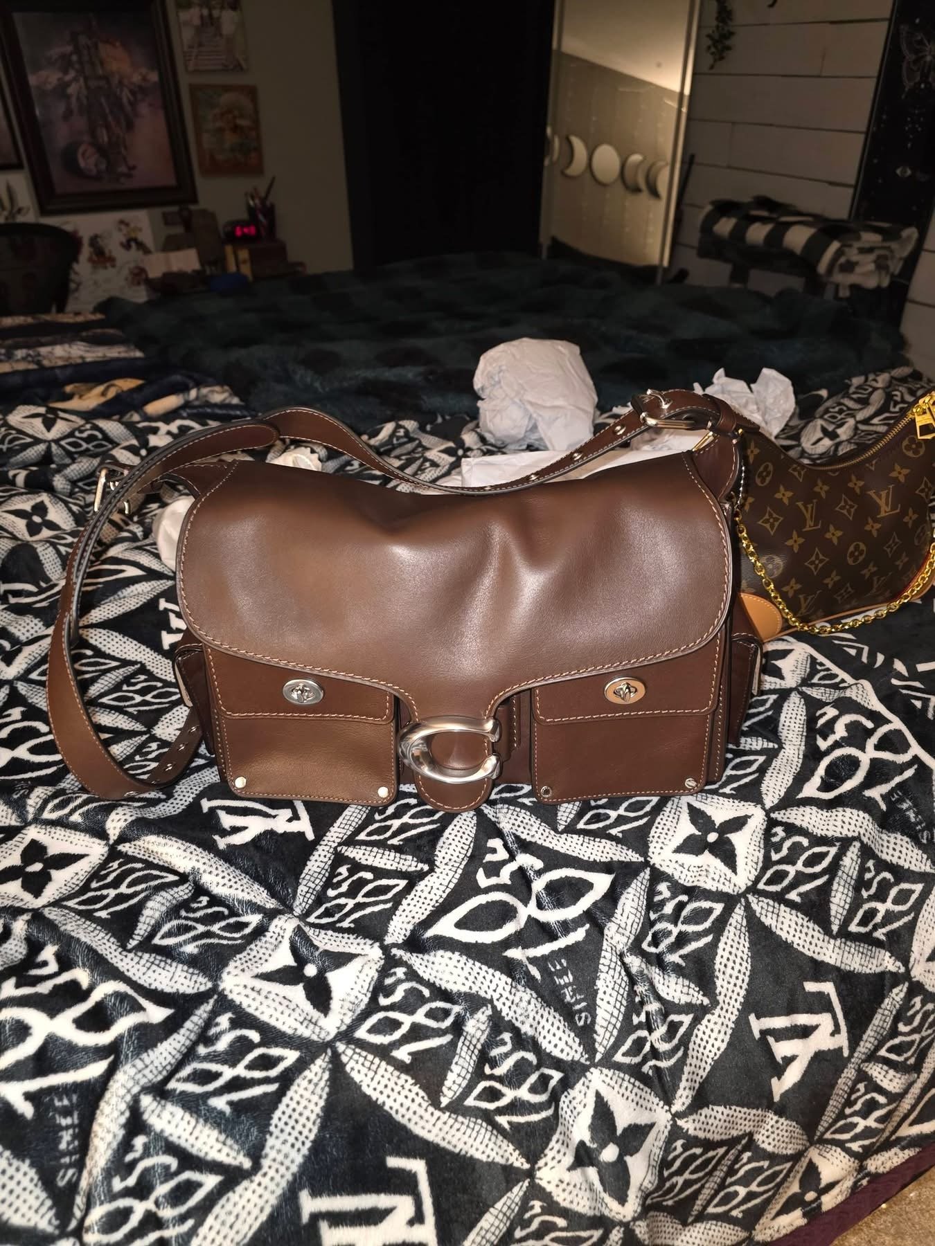 IMG_9972 Coach Cargo tabby 36 Handbag - Image 1